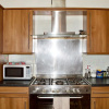 Отель Spacious Flat in Central Stockbridge, фото 3