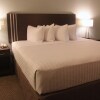 Отель Meridian Inn & Suites Lloydminster, фото 6