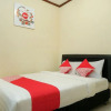 Отель OYO 561 Hotel Citra Indah Near RS Ludira Husada Tama, фото 16