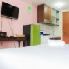 Отель Homey and Cozy Living Studio at Margonda Residence 2 Apartment, фото 3