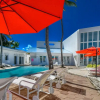 Отель Ocean Front 7-bedroom 7-bath Sunset Views Malmok!, фото 49