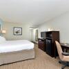 Отель Holiday Inn Express Hotel & Suites Tampa-Rocky Point Island, an IHG Hotel, фото 6