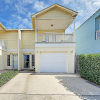Отель New Listing! Island W/ Pool, Walk To Beach 3 Bedroom Condo, фото 19