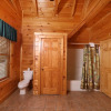 Отель Echoes of Eden - Four Bedroom Cabin, фото 9