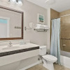 Отель Origin - Two bedroom with Gulf View #1 2 Suite, фото 10