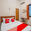 Отель OYO 89993 Nginep Yuk, фото 7