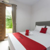 Отель RedDoorz Plus near Cilandak Town Square 2, фото 11