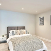 Отель Seven Living Bracknell - Free Parking on Site, фото 4