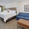 Отель Holiday Inn Express & Suites San Antonio NW near SeaWorld, фото 30