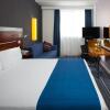 Отель Holiday Inn Express London - Wimbledon South, an IHG Hotel, фото 4