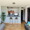 Отель Dolphin Tower Apartment, фото 3