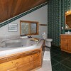 Отель Dream 4-Br 4-Ba Chalet | Private Hot Tub | 2 min to Jasper National Park Gates, фото 1