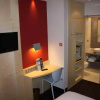 Отель Kyriad Paris Ouest Puteaux La Defense, фото 1
