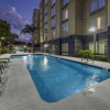 Отель Fairfield Inn & Suites by Marriott Near Universal Orlando, фото 17