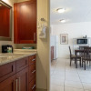 Отель Waikiki Banyan - Ocean View Tower 2 Suite 2310, фото 11