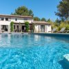 Отель Bâtisse provençale avec piscine privée au coeur du Luberon et du village de Lourmarin, 10 personnes , фото 18