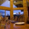 Отель Yellow Cedar Lodge, фото 7