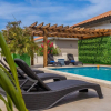 Отель NEW 6BR Villa w Pool Across Street Palmbeach, фото 32