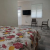 Отель Beachfront Studios, фото 3