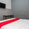 Отель RedDoorz Syariah near Exit Tol Batang, фото 3