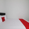 Отель RedDoorz near Lippo Village 3, фото 6