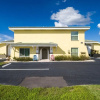 Отель Gulf Access #E 2-bedroom w/ Heated Pool, фото 1