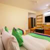 Отель Treebo Jass Hospitality Services - Sec 53, фото 17