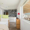 Отель Seafront Penthouse LEO, фото 2
