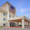 Отель Quality Suites Near Cedar Creek Lake, фото 1