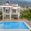 Отель Four Seasons Villa 5, фото 1