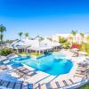 Отель Comfort Suites Paradise Island, фото 13