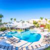 Отель Comfort Suites Paradise Island, фото 14