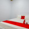 Отель RedDoorz near Lokawisata Baturaden 2, фото 4