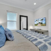 Отель Kite One - Private Bayside Home With Pool And Hot Tub 4 Bedroom Home by RedAwning, фото 26