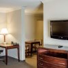 Отель Comfort Suites Cincinnati North, фото 2