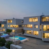 Отель Apartments & Rooms Danivan Pool Villas B, фото 1