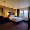 Отель Comfort Inn & Suites, фото 3