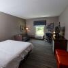 Отель Hampton Inn & Suites Lenoir, фото 25