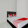 Отель SUPER OYO 90550 Good Sleep 3 Samarinda, фото 15