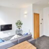 Отель Host Stay Apartment 2 Queens Court, фото 1