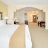 Отель Holiday Inn Express & Suites Georgetown, an IHG Hotel, фото 2