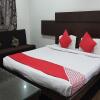 Отель OYO 10745 Hotel Tuli's в Дурге