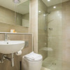 Отель Bright & Modern! 2bed 2bath Apt with Parking, фото 7