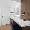 Отель Uptown Inn by Vantaggio Suites, фото 7