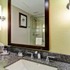 Отель Doubletree by Hilton Hotel Kamloops, фото 10