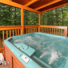 Отель A Mountain Lair 1631 - Two Bedroom Cabin, фото 21