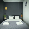 Отель Artistic 2BD Apt w Balcony on Montefiore, фото 7