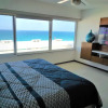 Отель Beachfront Penthouses at Brisas by The Spot, фото 6