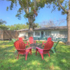 Отель Spacious Home Near Main Large, BK Yard W/hot Tub&grill, фото 14