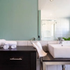 Отель Spacious Central City Apartment with Parking, фото 5